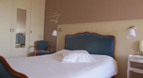 Logis L'Auberge du Gros Silly-sur-Nied Exterior foto